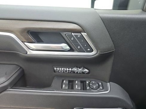 Used 2025 Chevrolet Silverado 1500 High Country w/ High Country Premium Package image 29