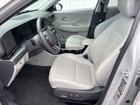 Used 2024 Hyundai Kona Limited FWD image 10