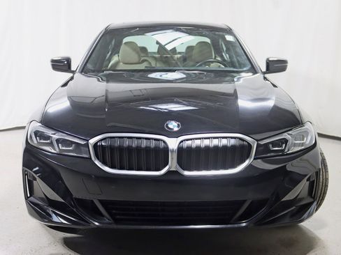 Used 2023 BMW 330i Sedan w/ Premium Package image 8