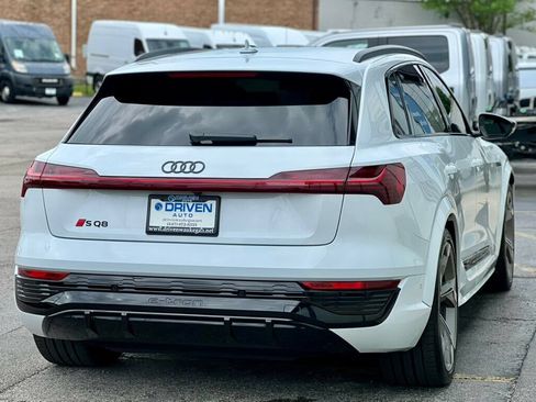 Used 2024 Audi Q8 e-tron Prestige w/ Prestige Package AWD/4WD image 5