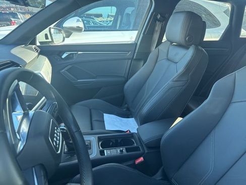Certified 2025 Audi Q3 2.0T Premium w/ Convenience Package image 7