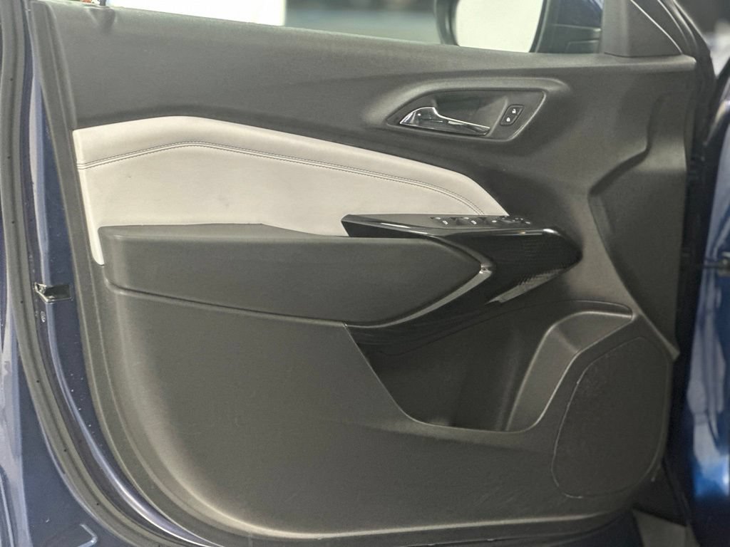 Used 2024 Chevrolet Trax LT FWD image 15