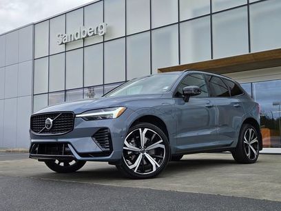 Used 2022 Volvo XC60 T8 R-Design w/ Advanced Package