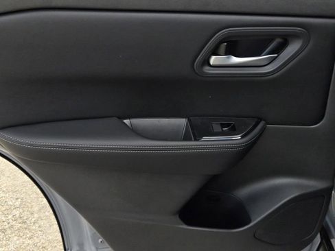 New 2026 Nissan Rogue SV w/ Cold Weather Package AWD/4WD image 11