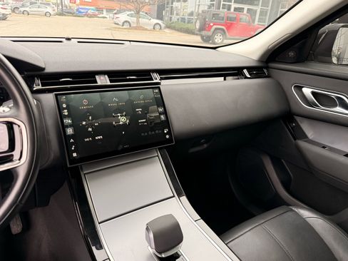 Used 2024 Land Rover Range Rover Velar S image 52