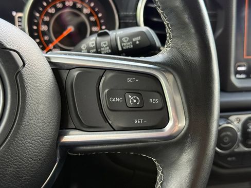Used 2019 Jeep Wrangler Unlimited Sahara AWD/4WD image 20