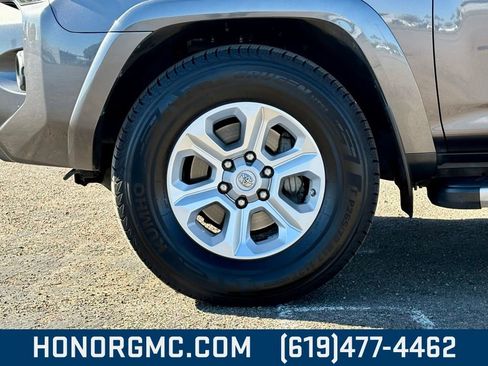 Used 2021 Toyota 4Runner SR5 Premium w/ Moonroof Package image 10