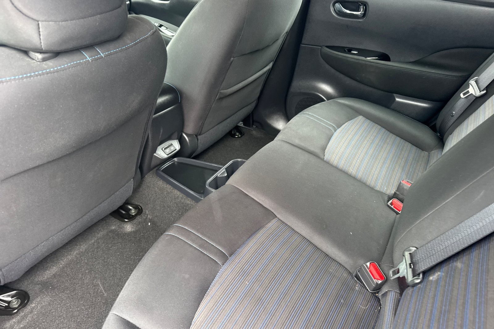 Certified 2025 Nissan Leaf SV Plus FWD image 15