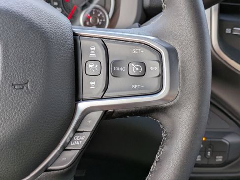 New 2026 RAM 2500 Big Horn AWD/4WD image 37