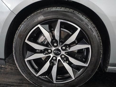 Used 2025 Chevrolet Malibu RS image 4