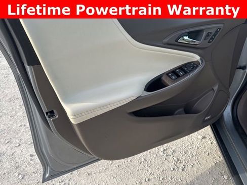 Used 2024 Chevrolet Malibu LT image 25