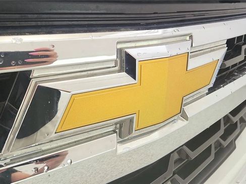 Used 2024 Chevrolet Silverado 1500 LT image 16