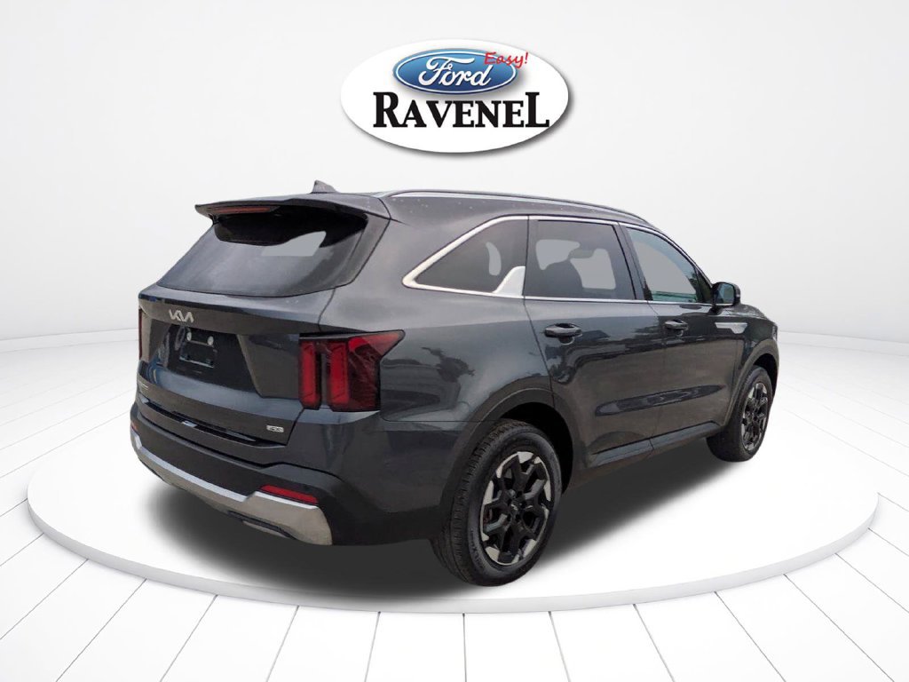 Used 2024 Kia Sorento S AWD/4WD image 4