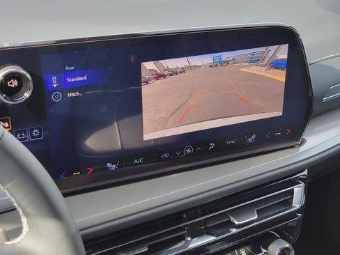 New 2026 Chevrolet Traverse LT AWD/4WD image 19
