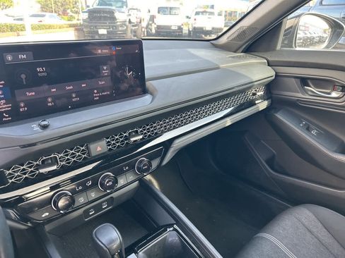 Used 2024 Honda Accord Sport image 39