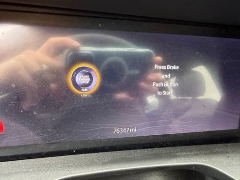 Used 2023 Jeep Grand Cherokee L Laredo image 4