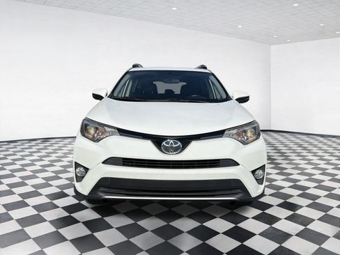 Used 2016 Toyota RAV4 XLE FWD image 2