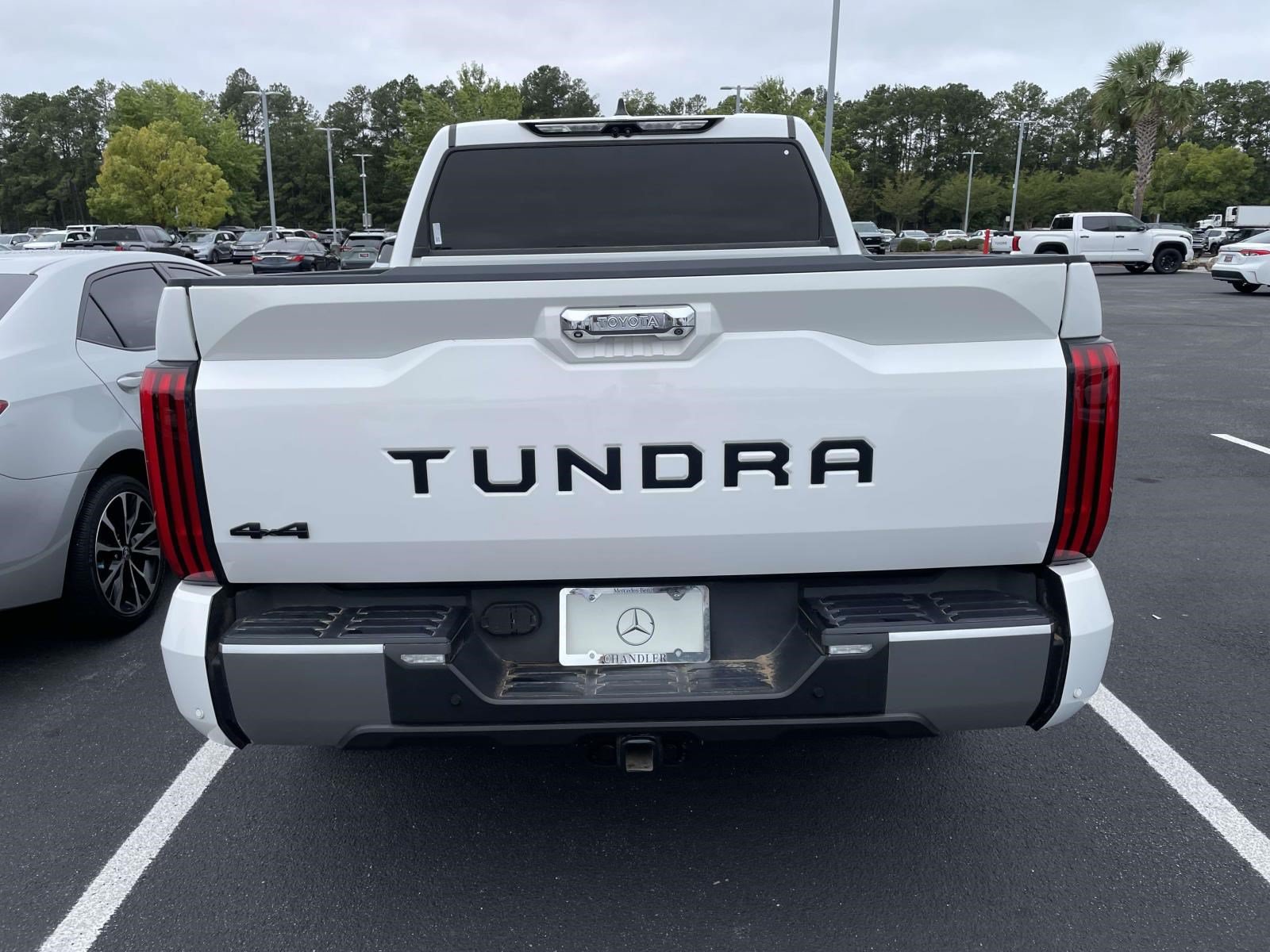 Used 2022 Toyota Tundra Limited w/ TRD Off-Road Package AWD/4WD image 5