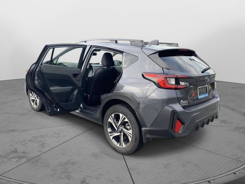 Used 2024 Subaru Crosstrek 2.0i Premium AWD/4WD image 31