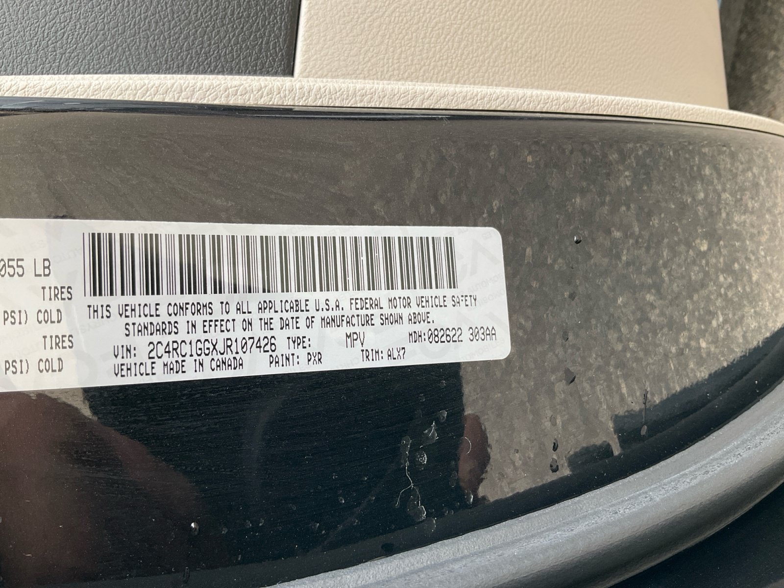 Used 2018 Chrysler Pacifica Limited w/ Advanced Safetytec Group FWD image 27