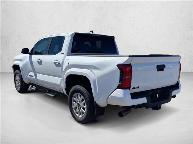 Certified 2024 Toyota Tacoma SR5 AWD/4WD image 7