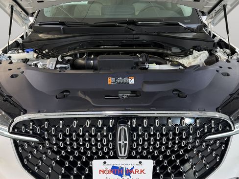 New 2026 Lincoln Aviator 2WD image 23