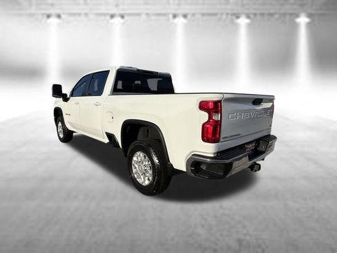 Used 2024 Chevrolet Silverado 2500 LT AWD/4WD image 7