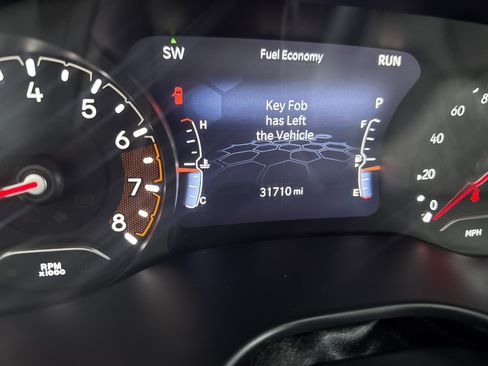 Used 2022 Jeep Compass Latitude w/ Sun and Sound Group image 21