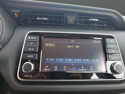 New 2025 Nissan Kicks Play S image 15