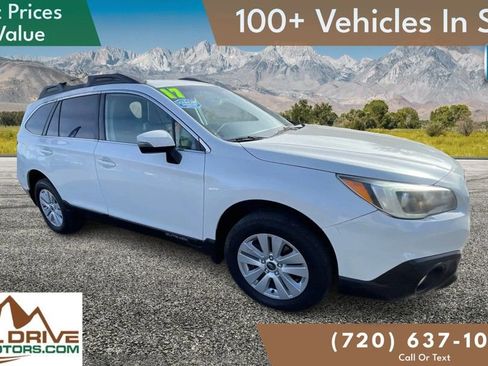 Used 2017 Subaru Outback 2.5i Premium image 3