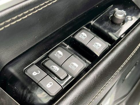 Used 2023 Jeep Wagoneer Series III w/ Convenience Group I image 18