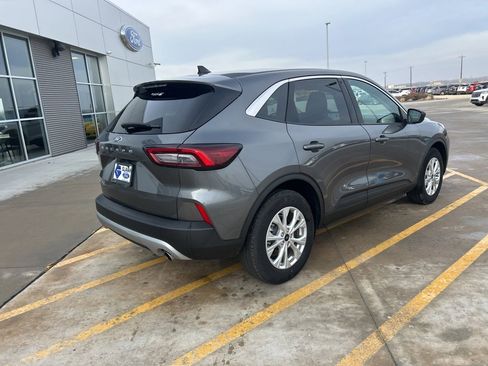 Used 2024 Ford Escape Active w/ Cold Weather Package image 3