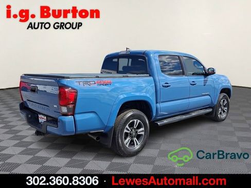 Used 2019 Toyota Tacoma TRD Sport AWD/4WD image 6