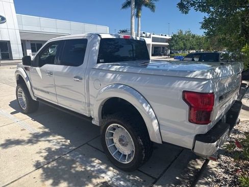 Used 2019 Ford F150 Lariat w/ Equipment Group 502A Luxury AWD/4WD image 4