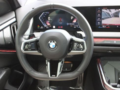 Used 2025 BMW X3 xDrive30i w/ Premium Package image 17