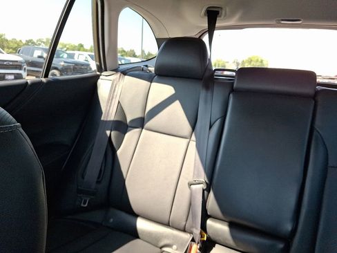 Used 2021 Subaru Outback Limited image 19