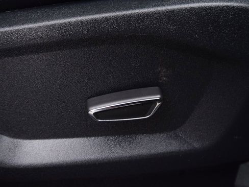 Used 2019 Ford Edge SEL w/ Equipment Group 201A image 21