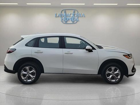 Used 2023 Honda HR-V LX image 6