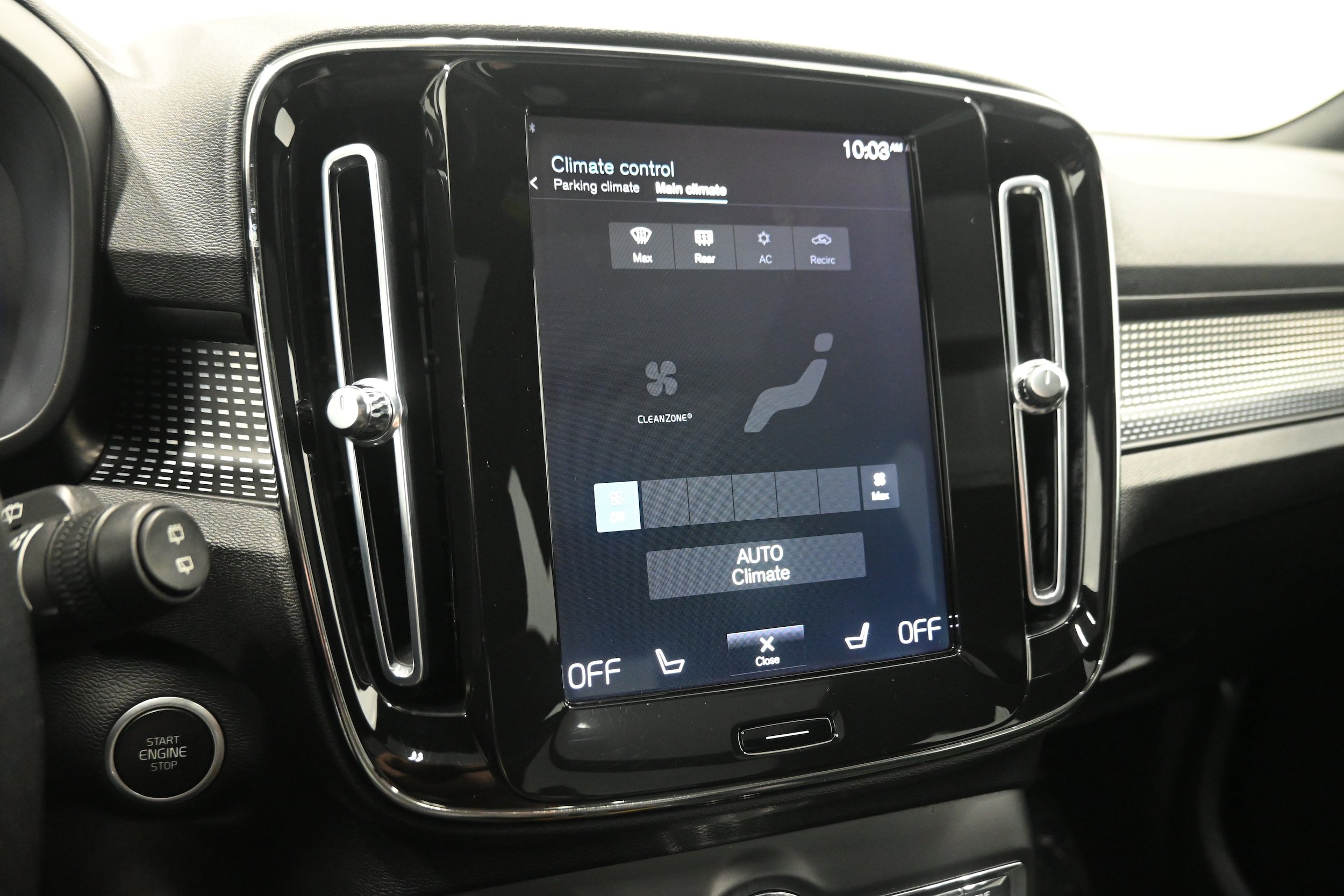 Used 2021 Volvo XC40 T5 R-Design w/ Protection Package Premier AWD/4WD image 15
