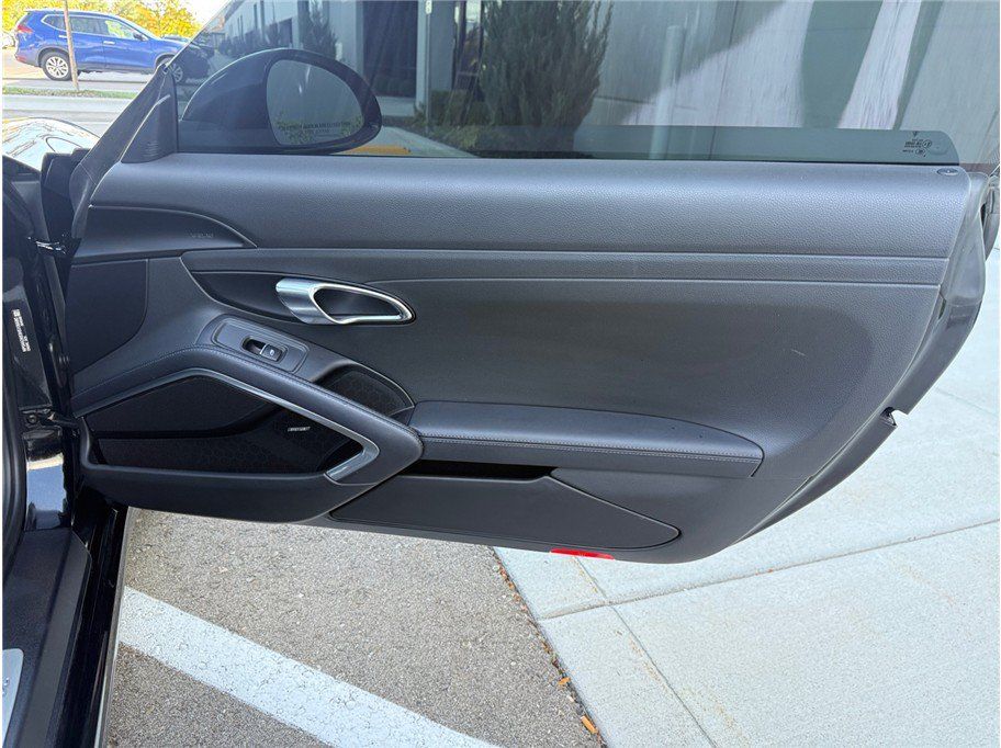 Used 2017 Porsche 911 Carrera RWD image 38