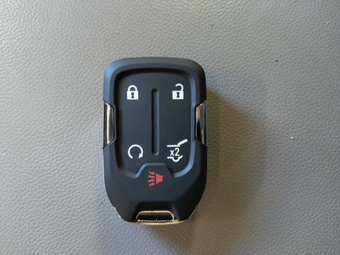 Used 2021 GMC Acadia SLT FWD image 32