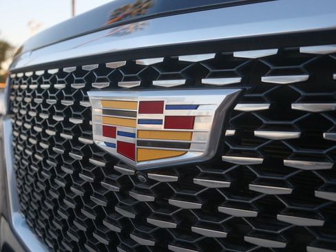 Used 2022 Cadillac Escalade ESV Luxury image 41