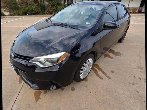 Used 2016 Toyota Corolla LE FWD image 8