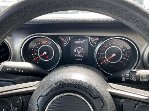 Used 2019 Jeep Wrangler Sport AWD/4WD image 17