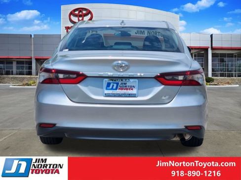 Used 2024 Toyota Camry LE FWD image 6