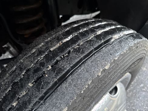 Used 2014 Ford F450 XL w/ Snow Plow Prep Package image 10