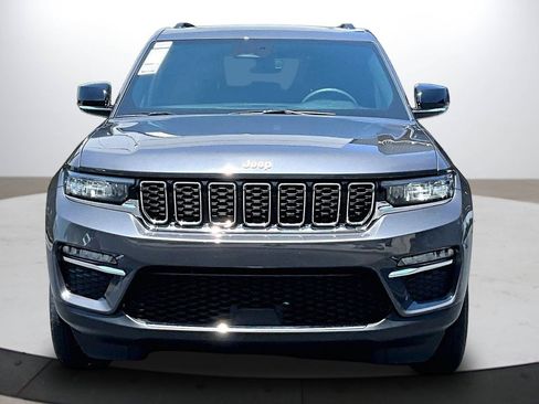 Used 2024 Jeep Grand Cherokee Limited AWD/4WD image 3