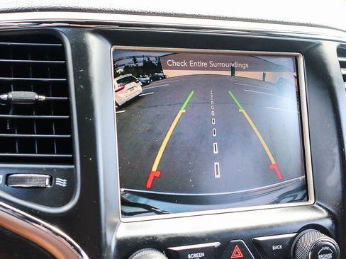 Used 2016 Jeep Grand Cherokee Limited RWD image 29