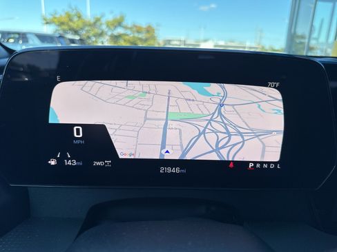 Used 2025 Chevrolet Traverse LT image 35