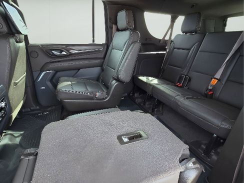 Used 2021 GMC Yukon XL Denali w/ Denali Ultimate Package AWD/4WD image 24